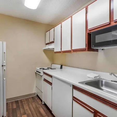 Extended Stay America Select Suites - Newport News - I-64 - Jefferson Avenue Exterior foto
