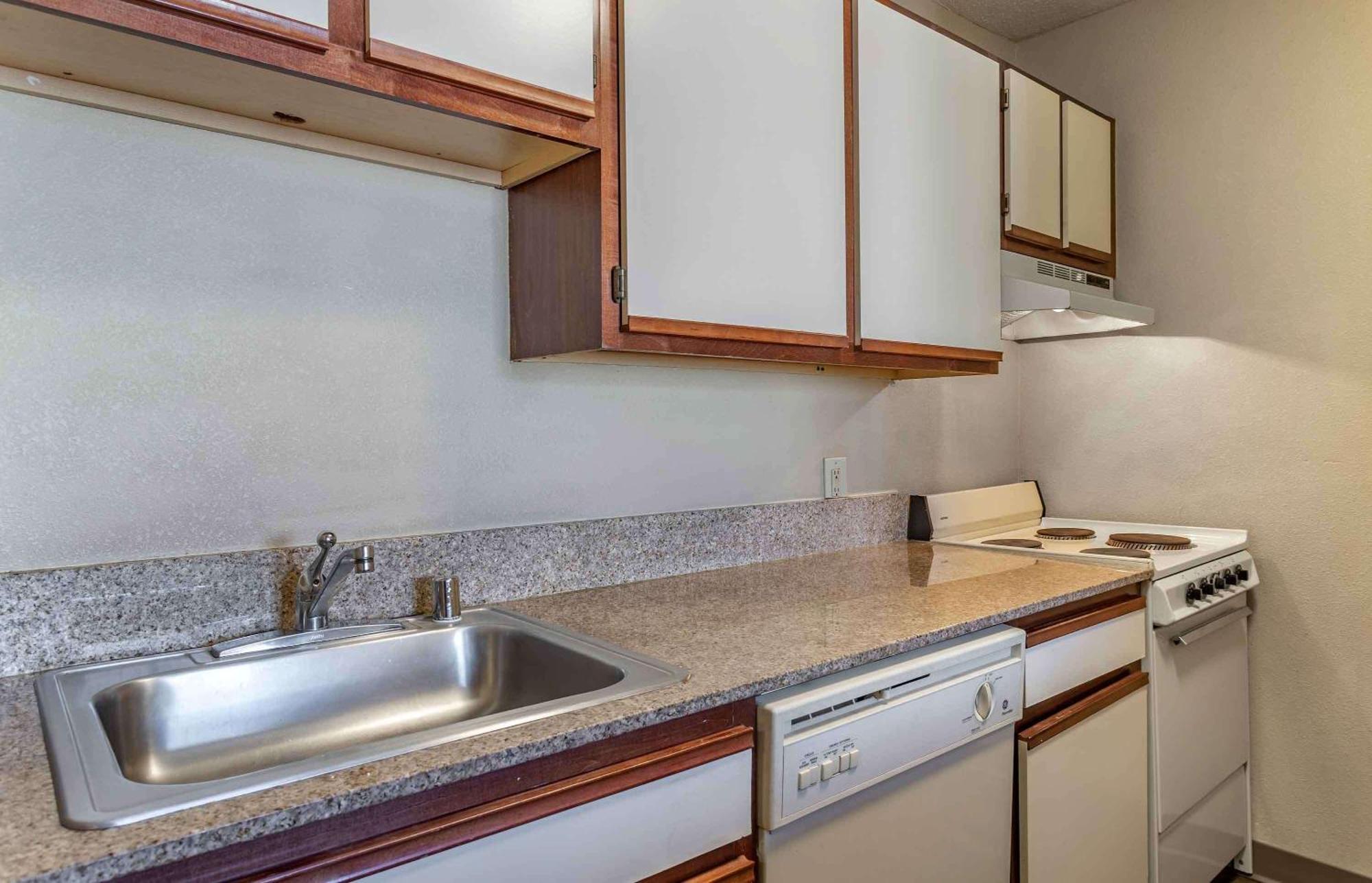 Extended America Select - - I-64 - Jefferson Avenue Hotel