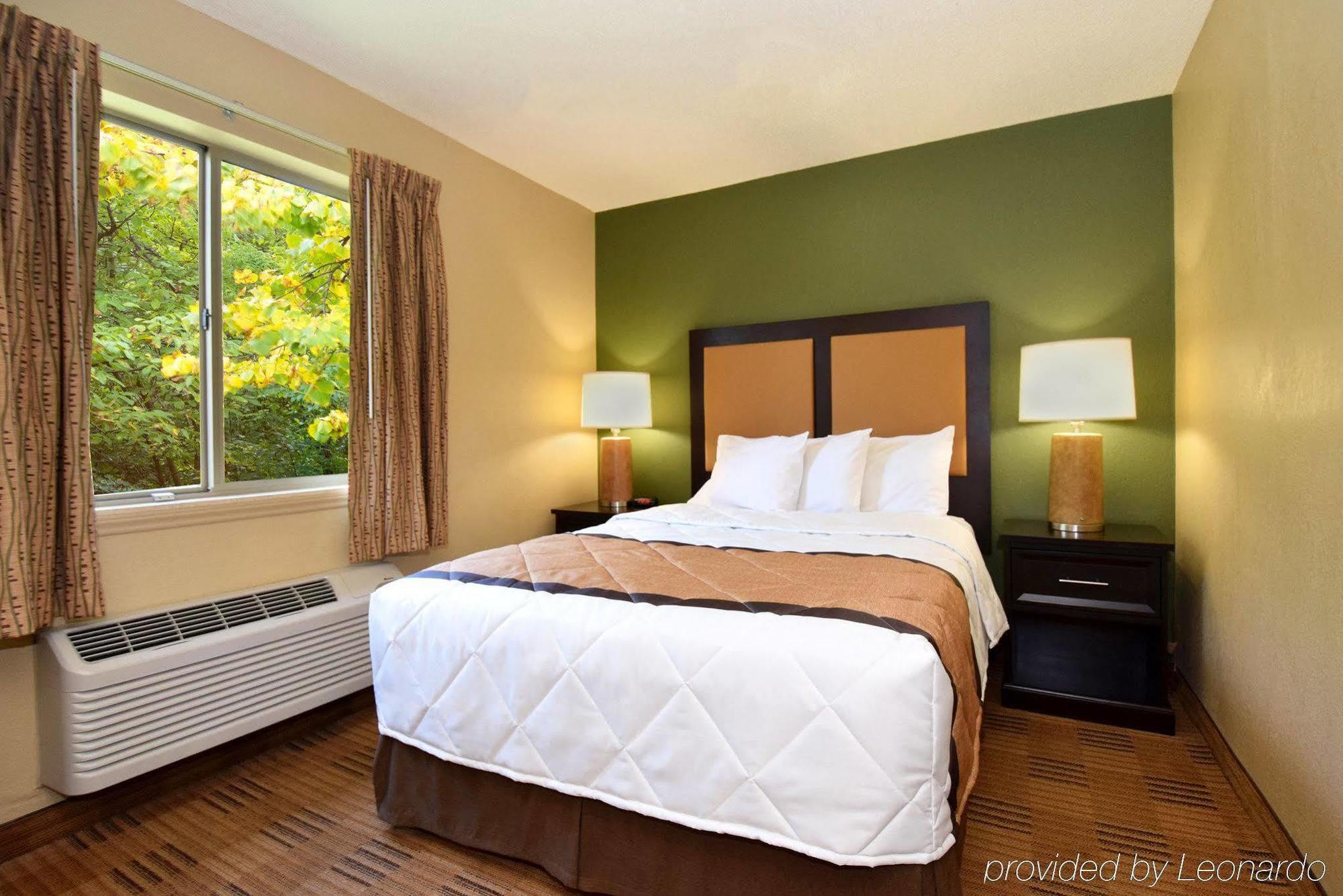 Hotel Extended America Select - - I-64 - Jefferson Avenue