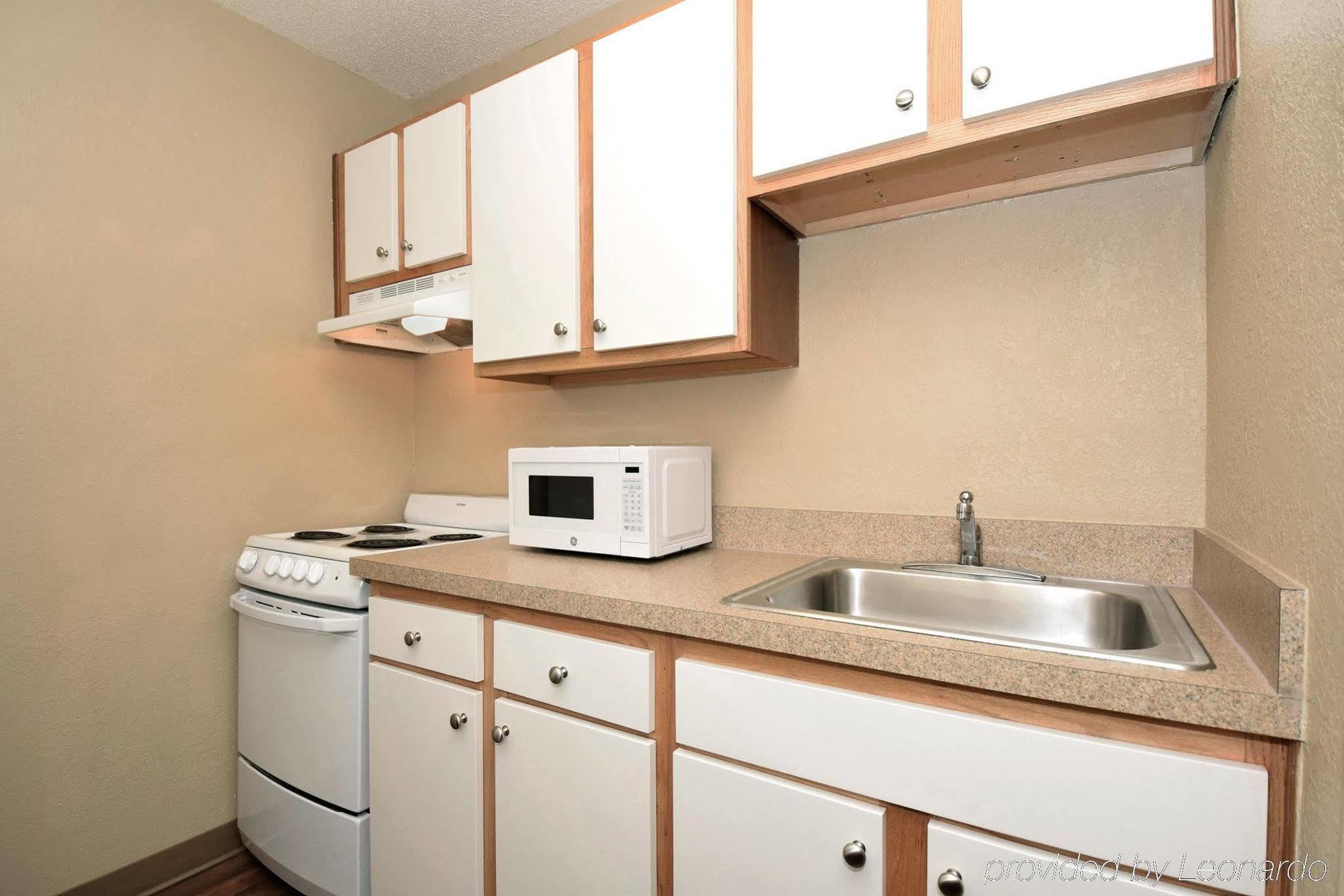Extended America Select - - I-64 - Jefferson Avenue Hotel