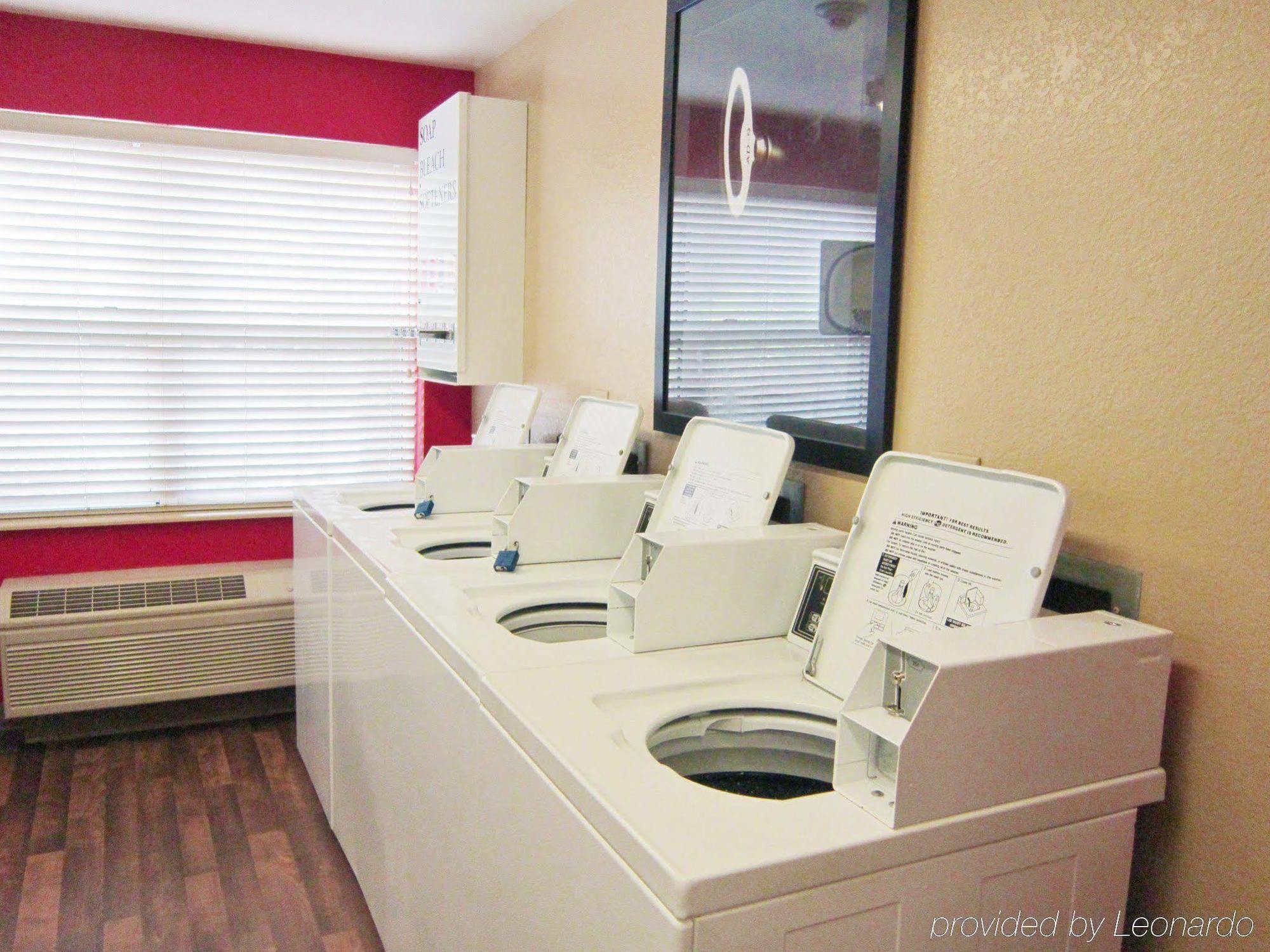 Extended America Select - - I-64 - Jefferson Avenue Newport News